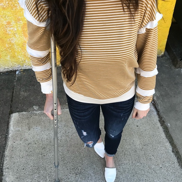 Ruffled Top - Picture 2 of 8